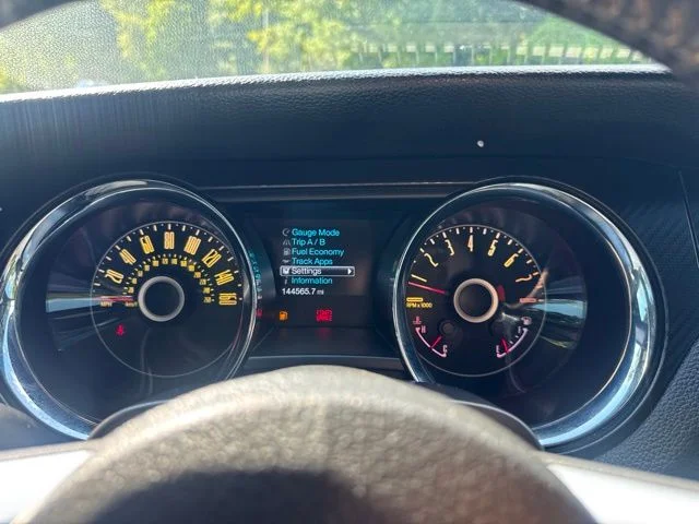 Used 2014 White Ford GT Premium image 20
