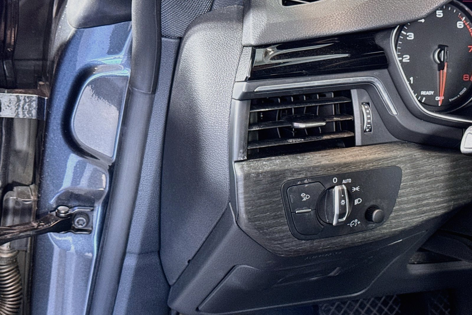 Used 2024 Gray Audi S line Premium image 10