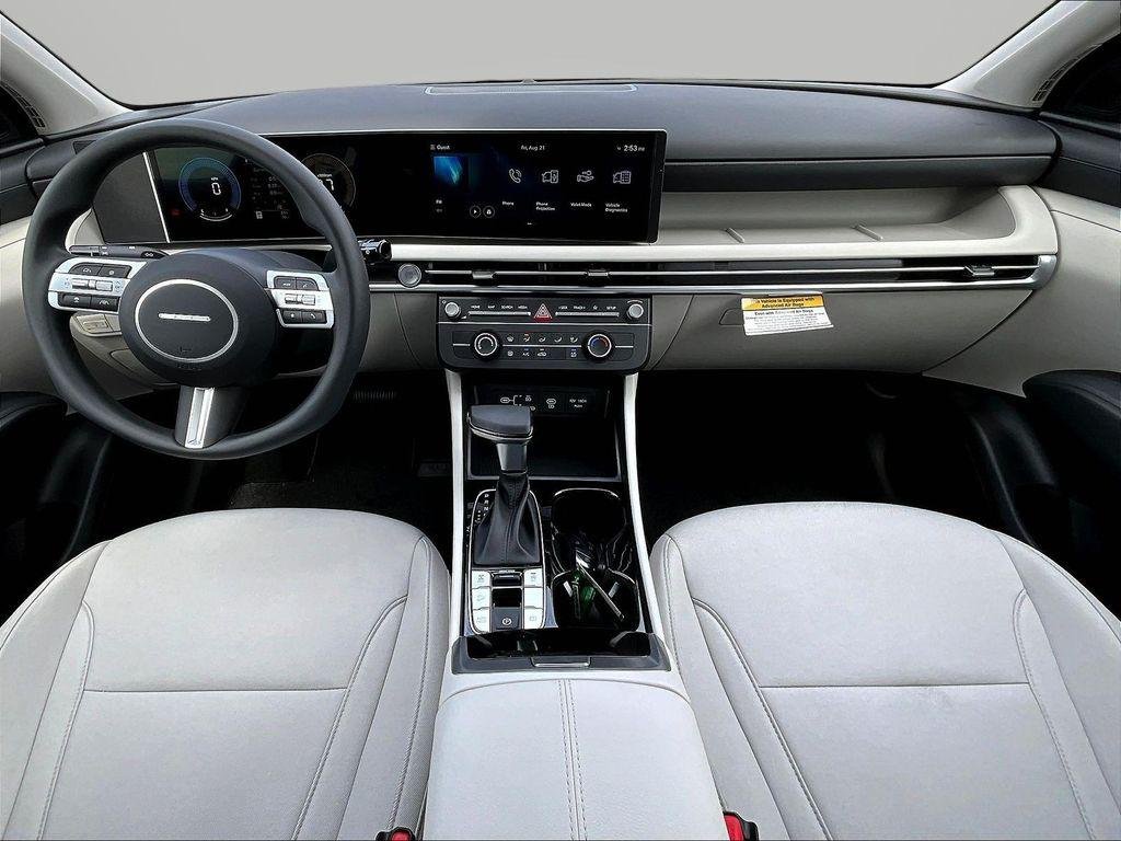 New 2026 White Hyundai SE AWD image 8