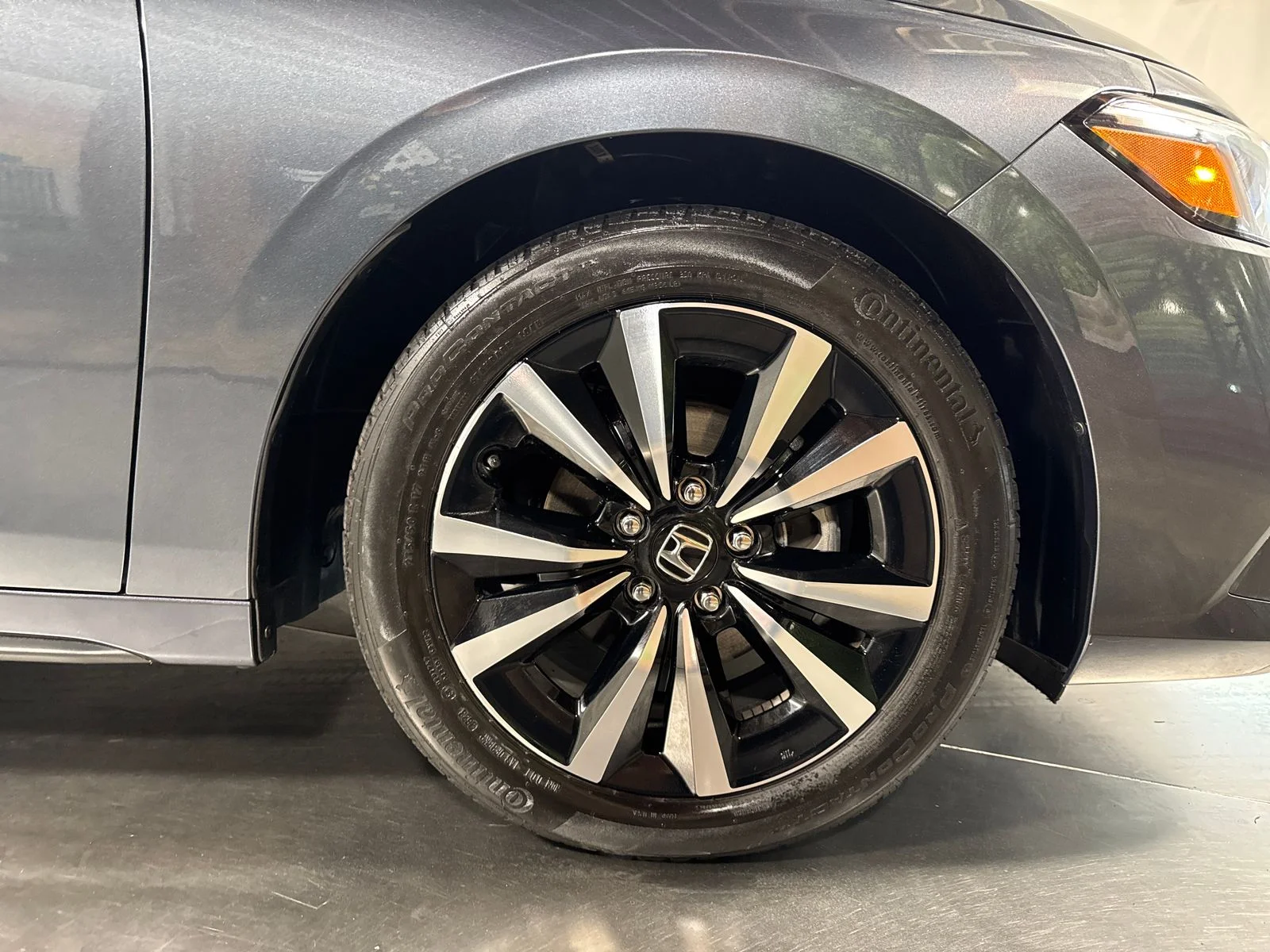2023 Honda Civic Hatchback EX-L - Photo 14