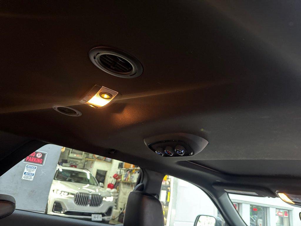 Used 2022 Destroyer Gray Clearcoat Dodge R/T AWD image 20