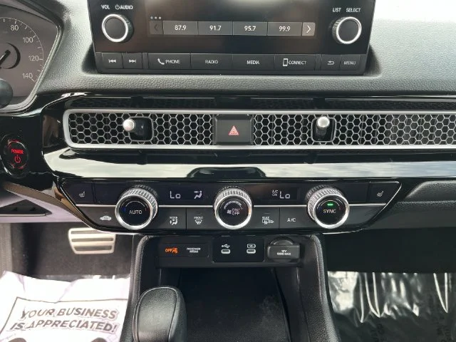 Used 2025  Honda Sport image 26