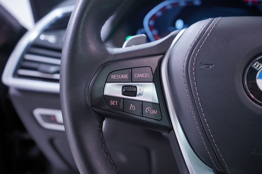Used 2023 Dark Graphite BMW xDrive40i image 20