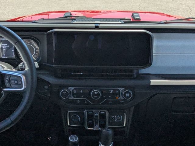 2025 Jeep Wrangler 4-Door Sahara - Photo 17