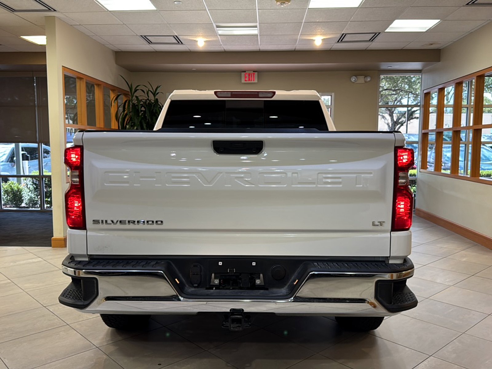 Used 2026 Summit White Chevrolet LT image 5