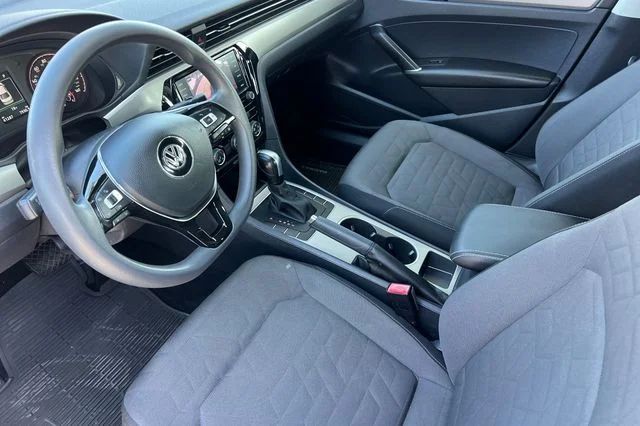 Used 2020 Red Metallic Volkswagen 2.0T S image 10