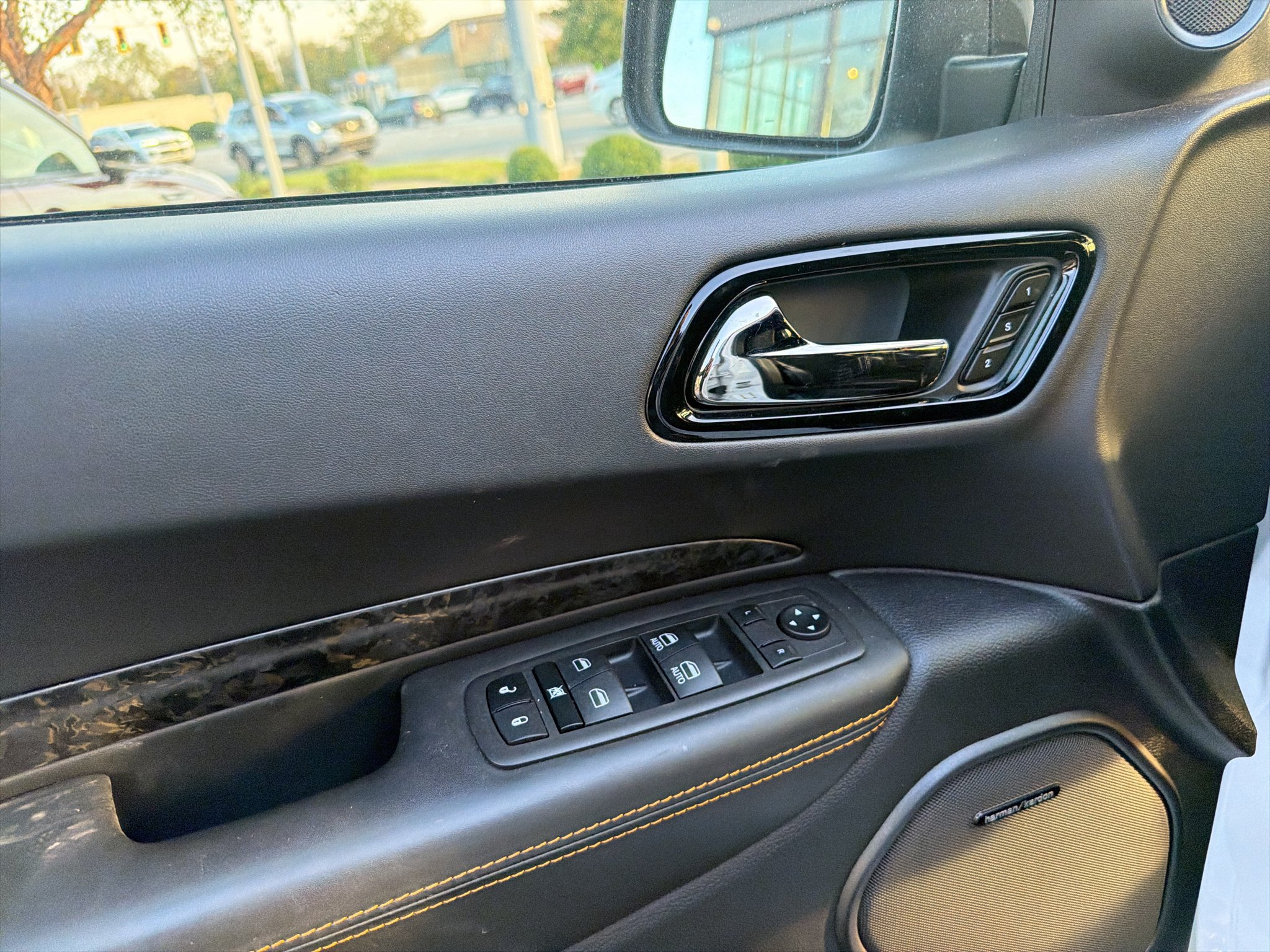 Used 2023 Whi Dodge Hemi Orange image 12