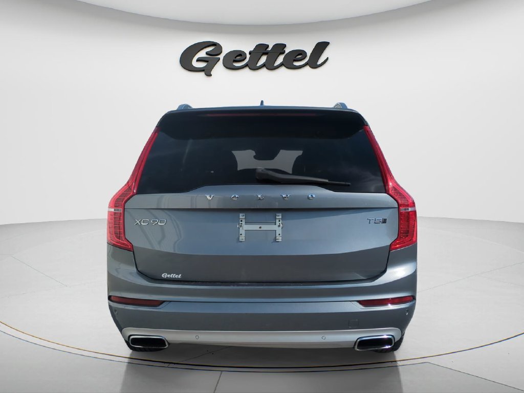 Used 2017 Gray Volvo T5 Momentum image 6