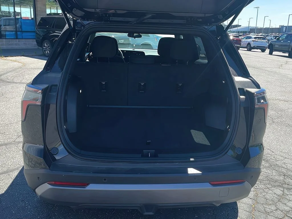 2025 Chevrolet Equinox LT - Photo 9