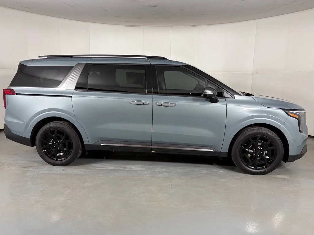 New 2027 Green Kia EX image 9