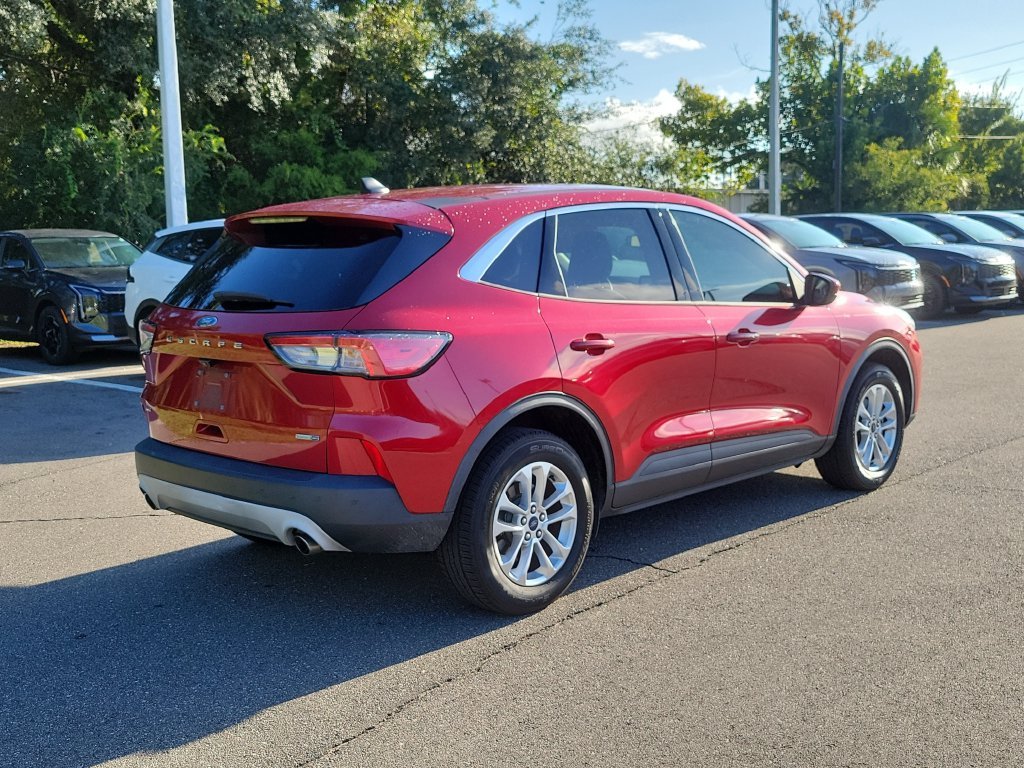 Used 2020 Red Metallic Ford SE image 6