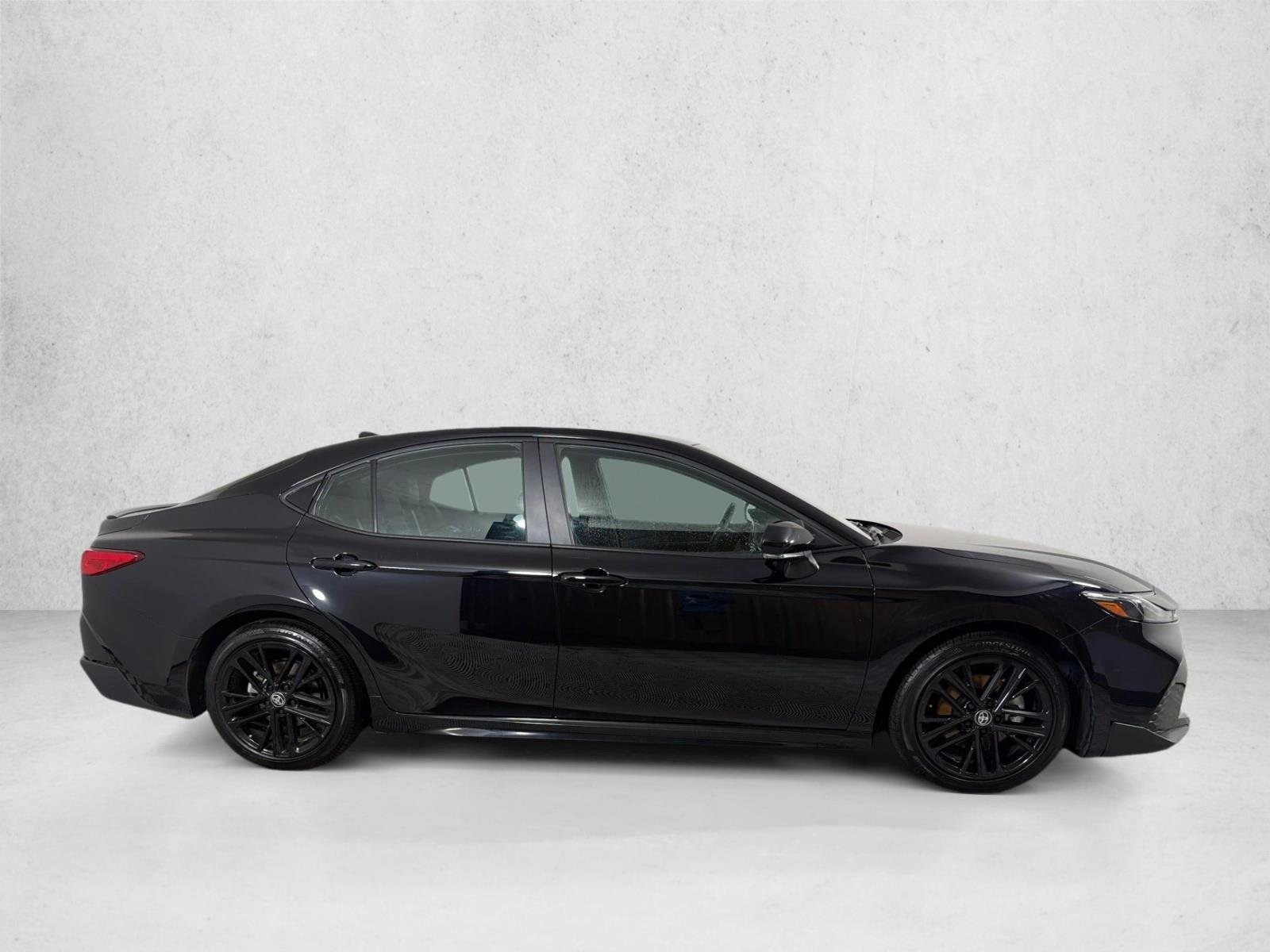 Used 2025  Toyota SE image 2