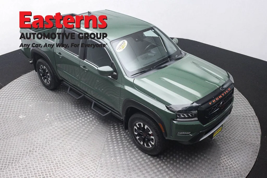 Used 2023 Green Nissan PRO-4X image 3
