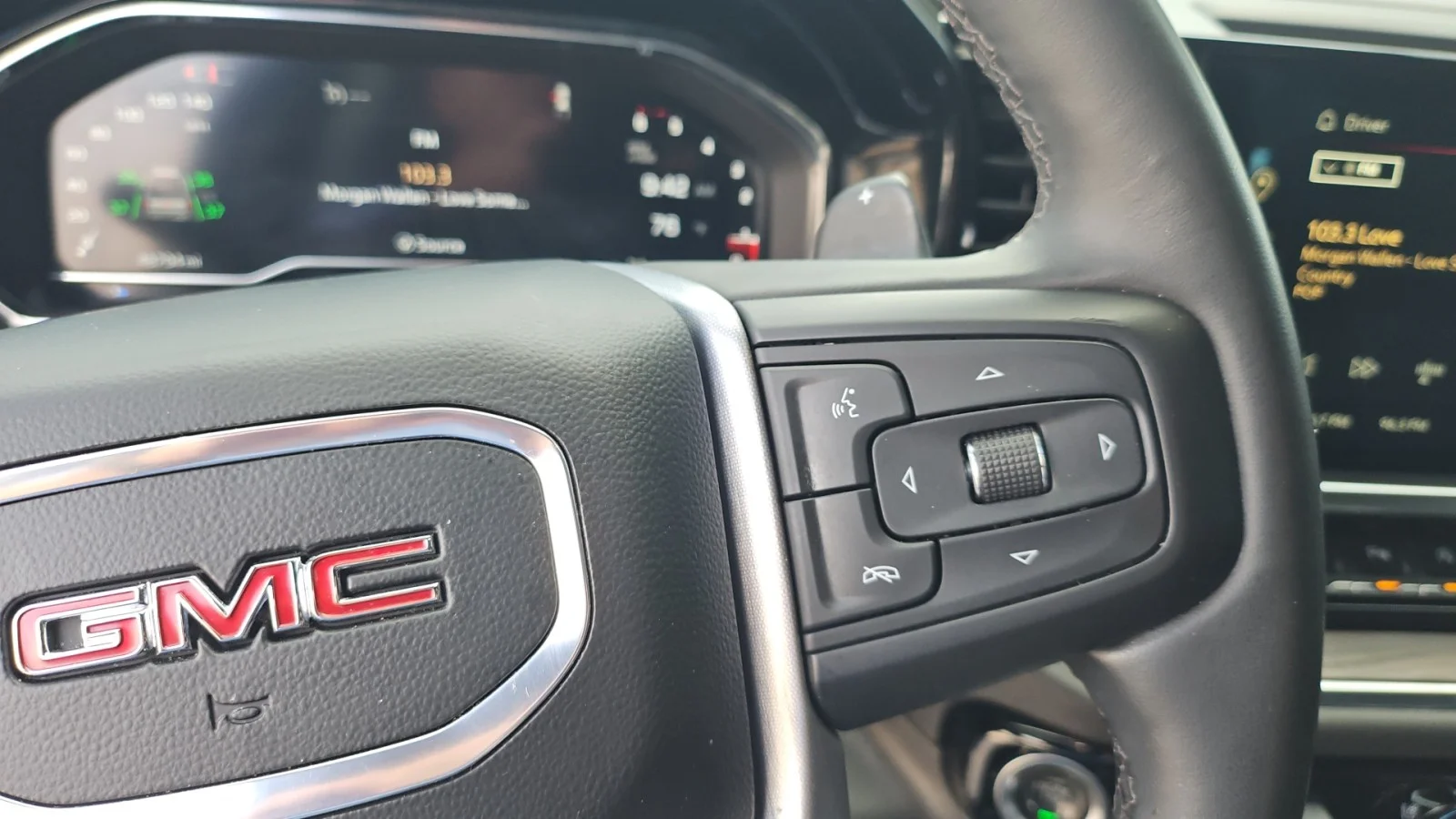 Used 2024 Black GMC SLT image 19