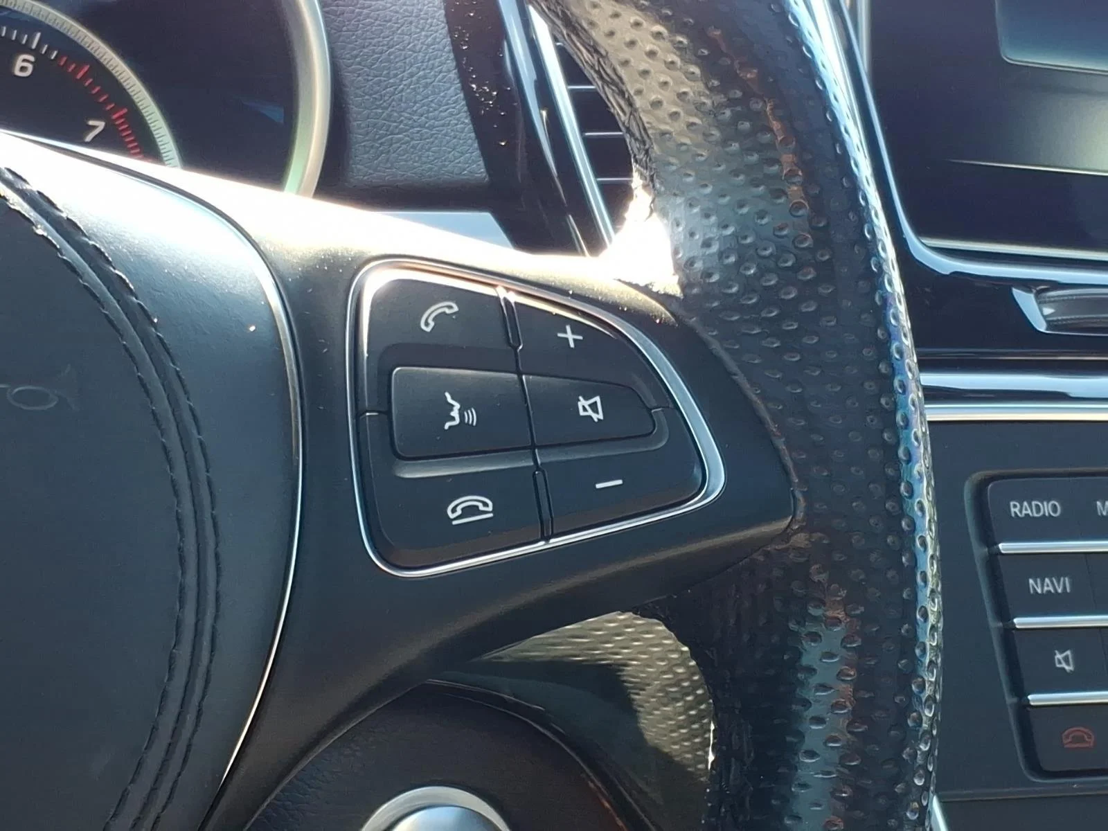 Used 2019 Polar White Mercedes-Benz GLS 450 image 29
