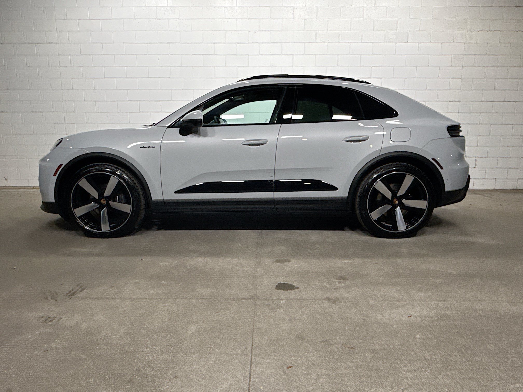 Certified 2026 Porsche Macan Base with VIN WP1AD2XA3TL075180 for sale in Tampa, FL