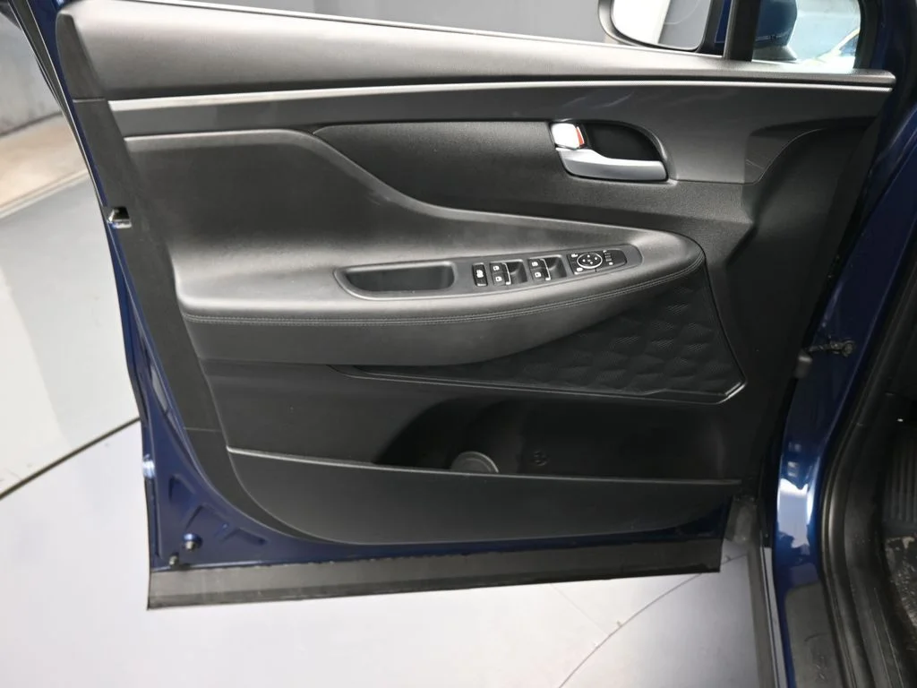 Used 2023 Stormy Blue Hyundai SE image 11