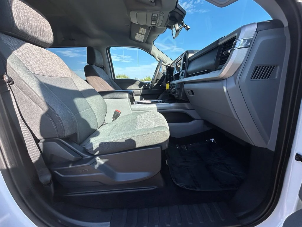Used 2023 White Ford XLT image 25