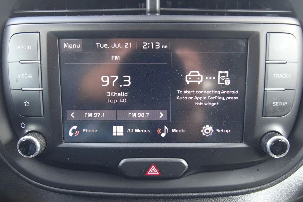 Used 2023 Orange Kia LX image 27