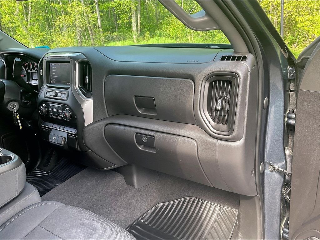 Used 2020 Gray Chevrolet Custom image 13