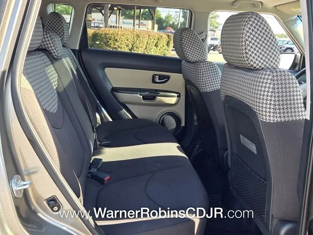 Used 2012 Silver Kia Exclaim image 16