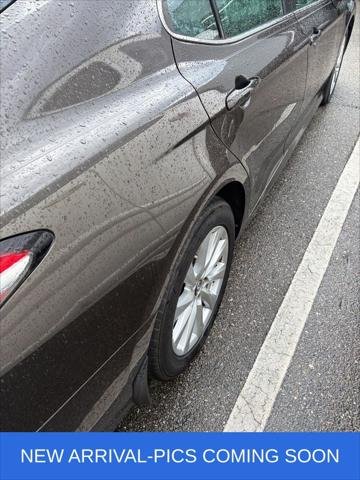 Certified Used 2018 BROWNSTONE Toyota  image 11