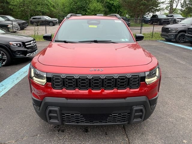 New 2026 Red Hot Pearl-Coat Exterior Paint Jeep Limited image 9