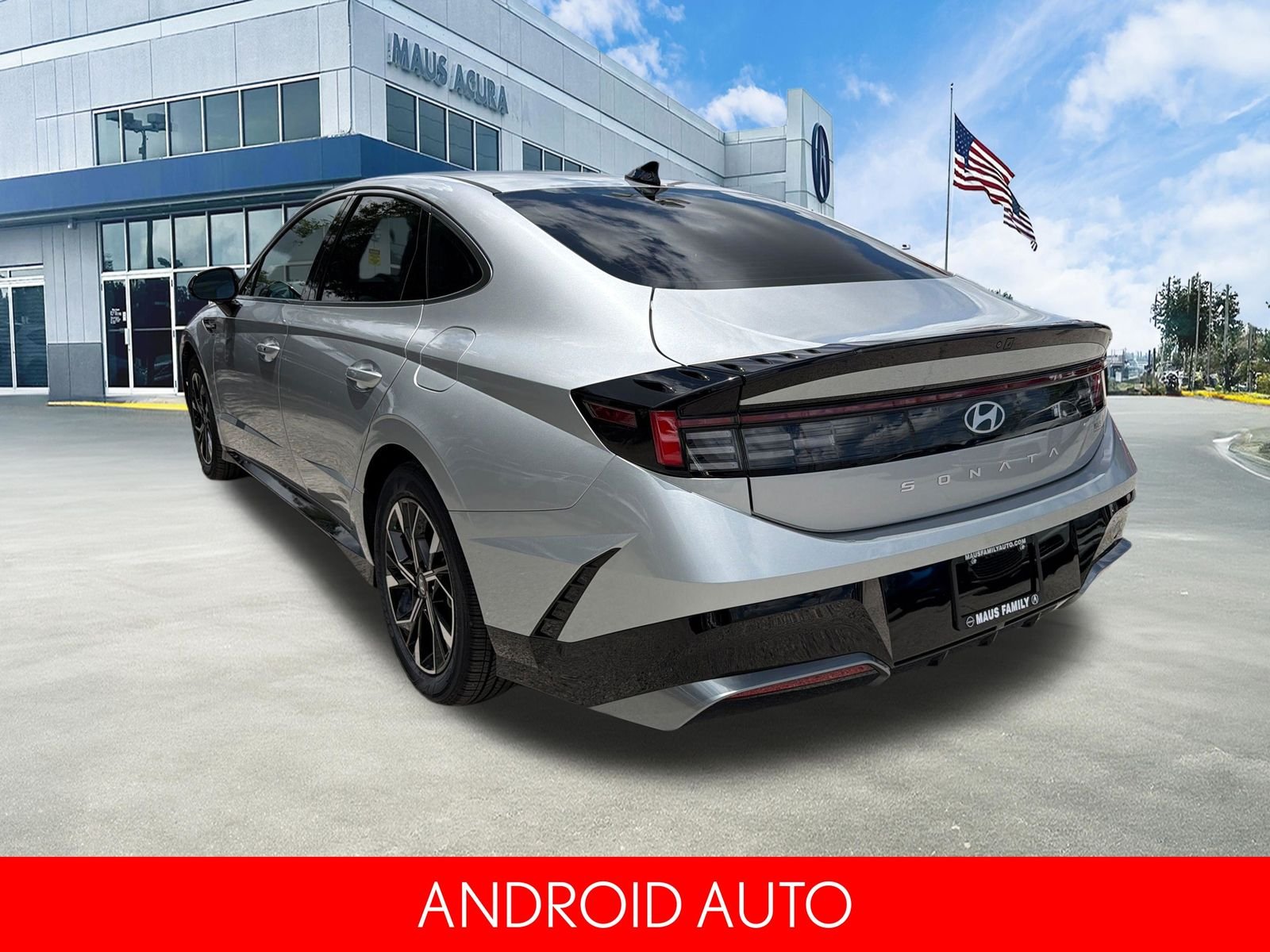 Used 2024 Silver Hyundai SEL image 6