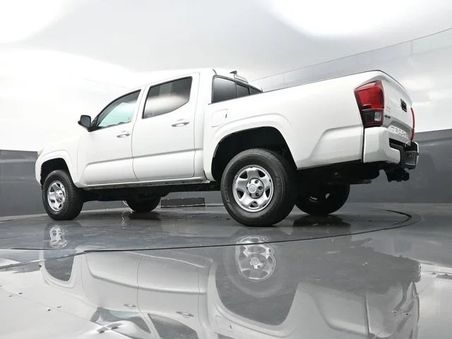 Used 2023 White Toyota SR image 34
