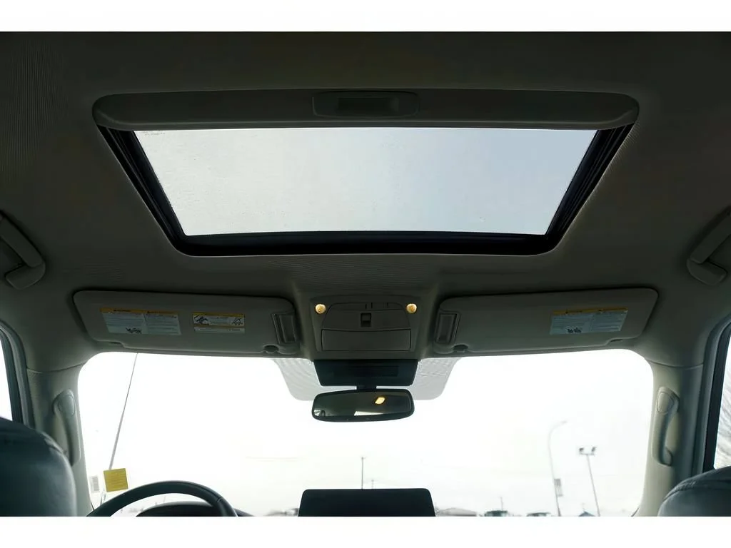 Used 2024 Gun Metallic Nissan SL image 30