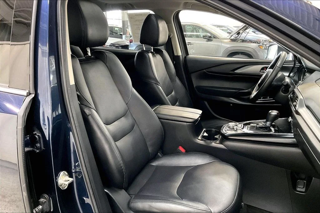 Used 2023 Blue Mazda Touring image 6