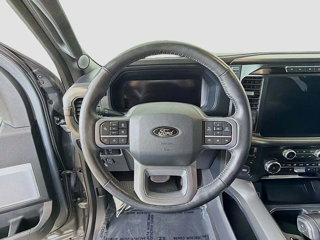 Used 2024 Carbonized Gray Metallic Ford Lariat image 33