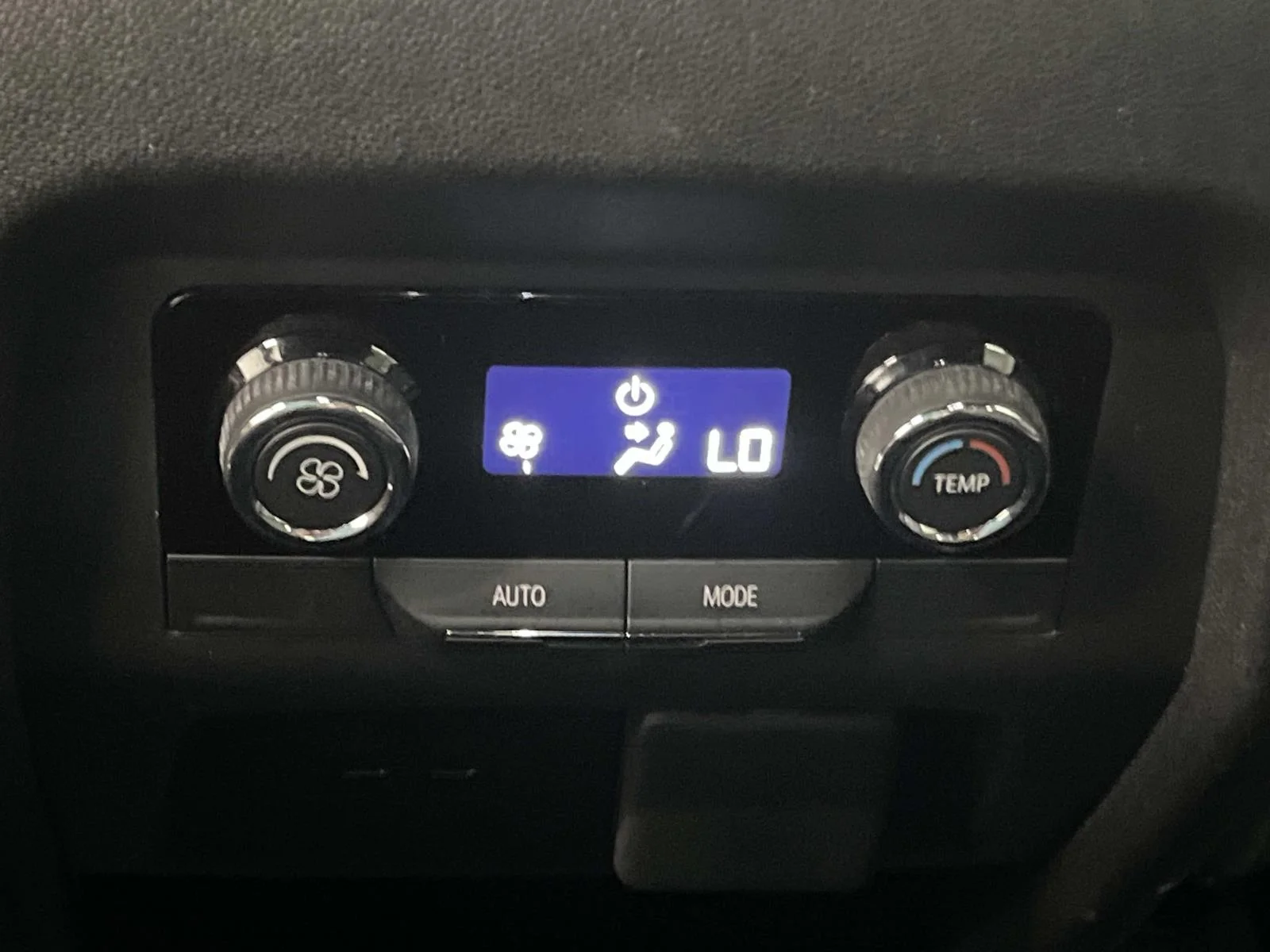Used 2026 Summit White Chevrolet LT image 15