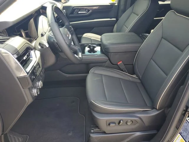 New 2026 Onyx Black GMC Elevation image 5