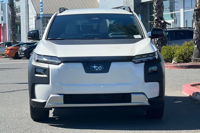 New 2026 CRYSTAL WHITE PEARL Subaru Limited image 6