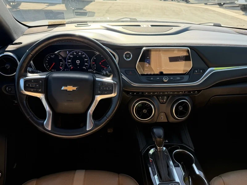 Used 2019 SUMMIT WHITE Chevrolet Premier image 14