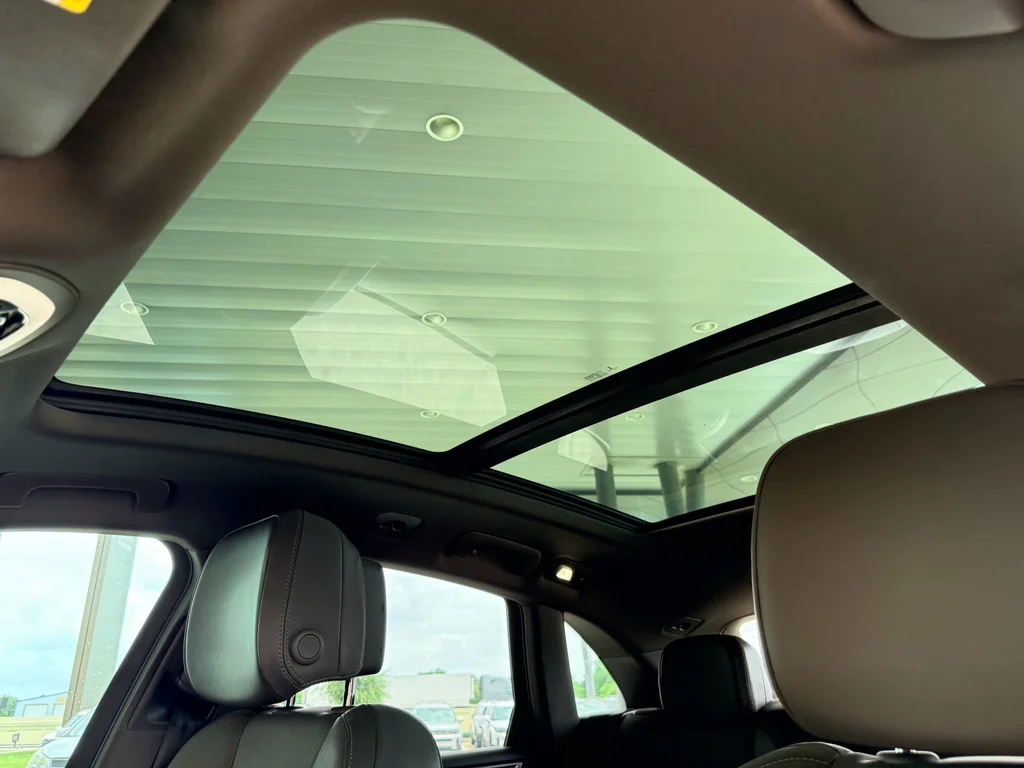 Used 2019 White Porsche S image 28