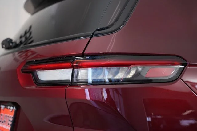 New 2025 Velvet Red Pearl-Coat Exterior Paint Jeep Limited image 42