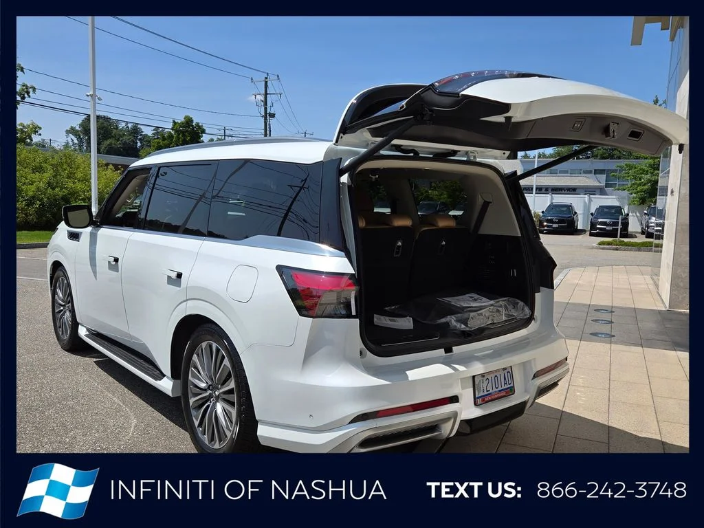 New 2027 RADIANT WHITE INFINITI Luxe 4WD image 19