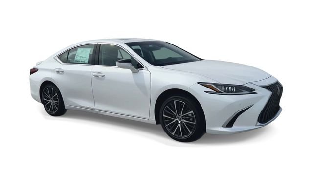 Used 2024 White Lexus 300h image 2