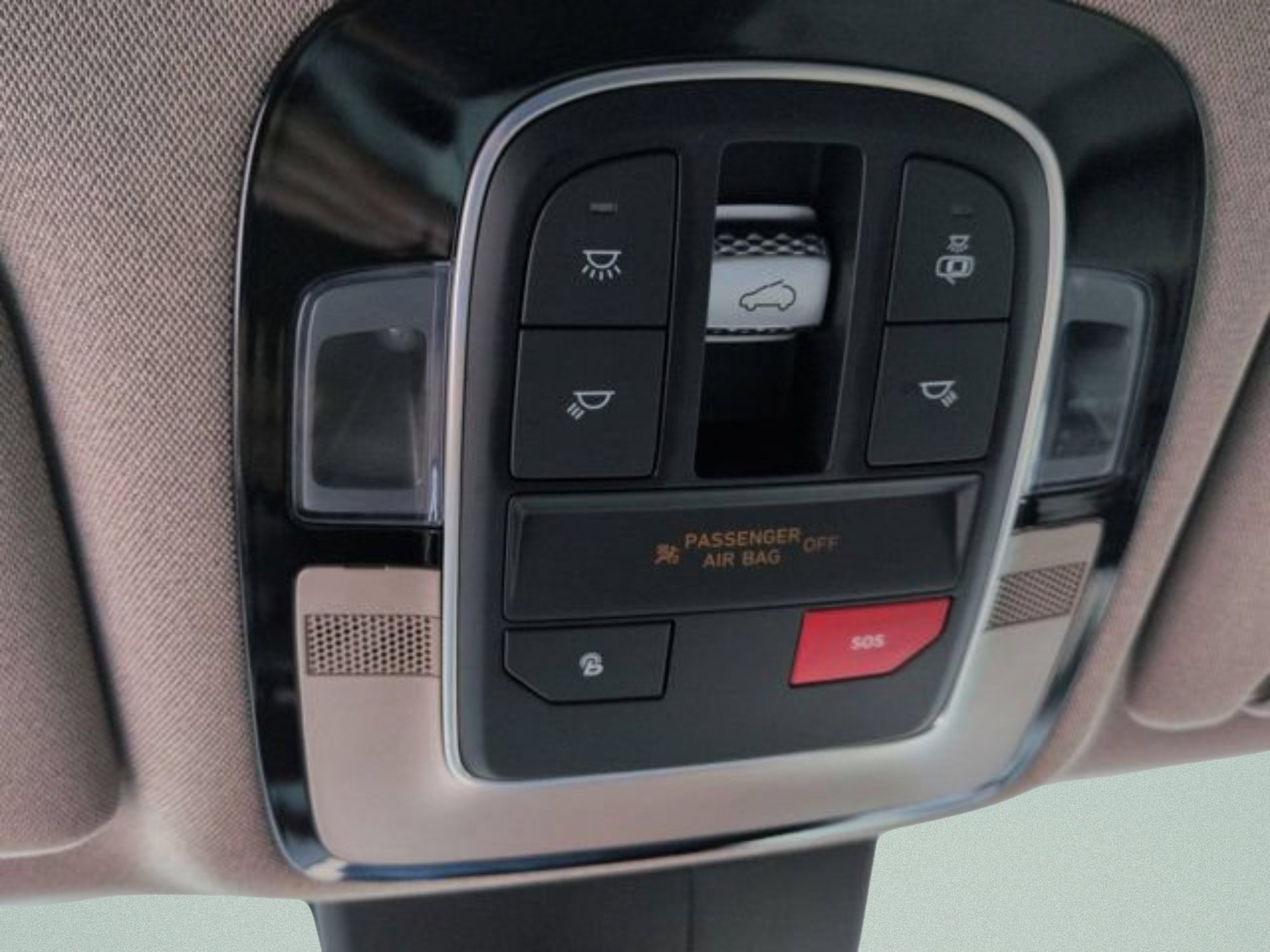 Used 2023 Calypso Red Hyundai Limited image 20