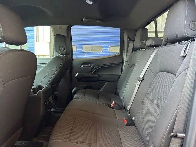Used 2025  GMC Elevation image 19