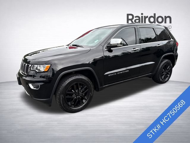 Used 2017 Diamond Black Crystal Pearlcoat Jeep Limited image 3