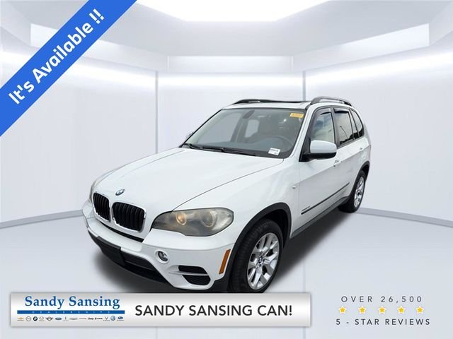 Used 2011 White BMW xDrive35i image 1
