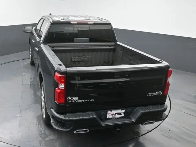Used 2020 Black Chevrolet High Country image 39