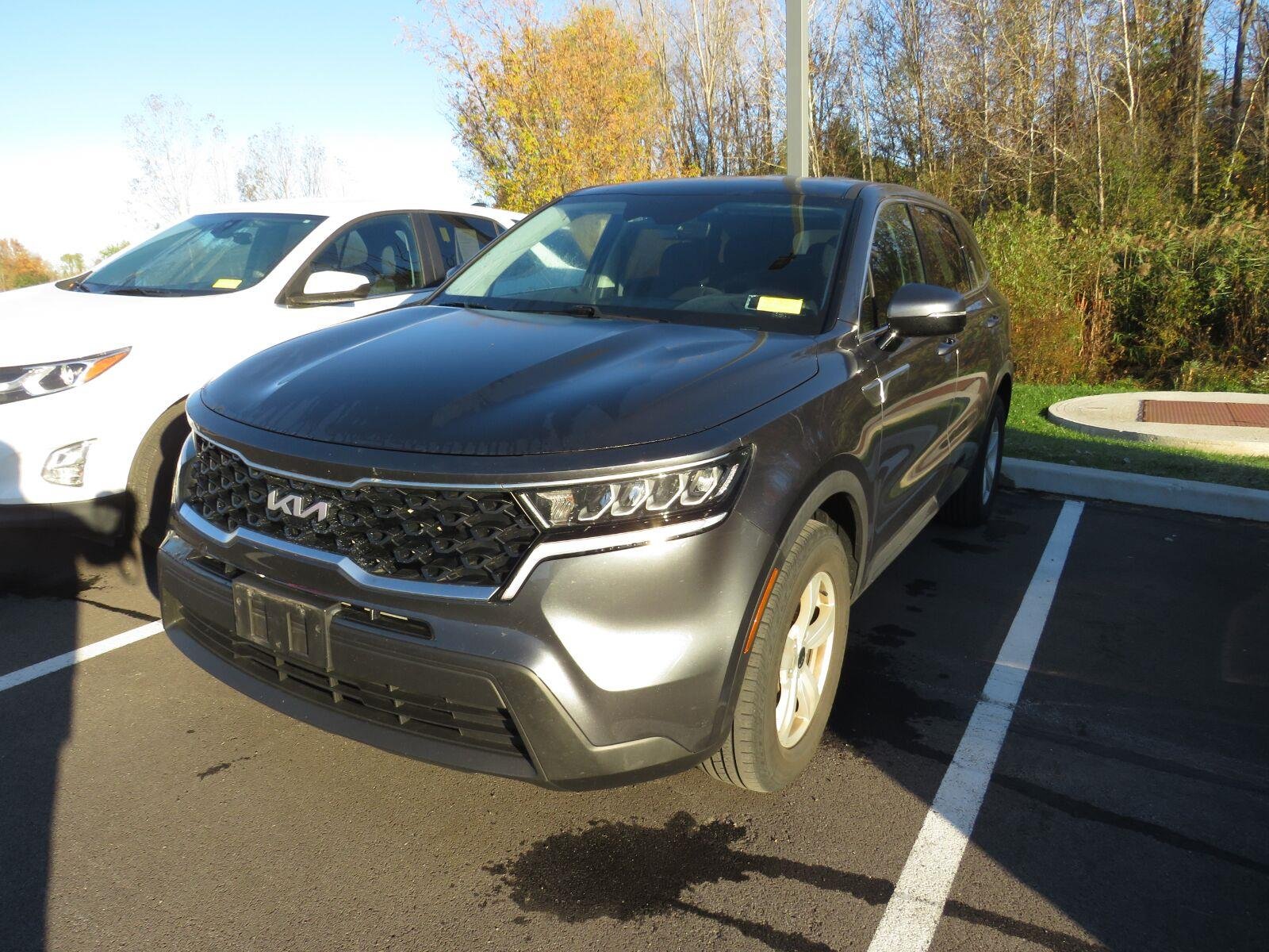 Used 2022 Gravity Gray Kia LX image 6
