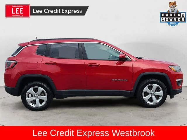 Used 2018 Redline Pearlcoat Jeep Latitude image 6