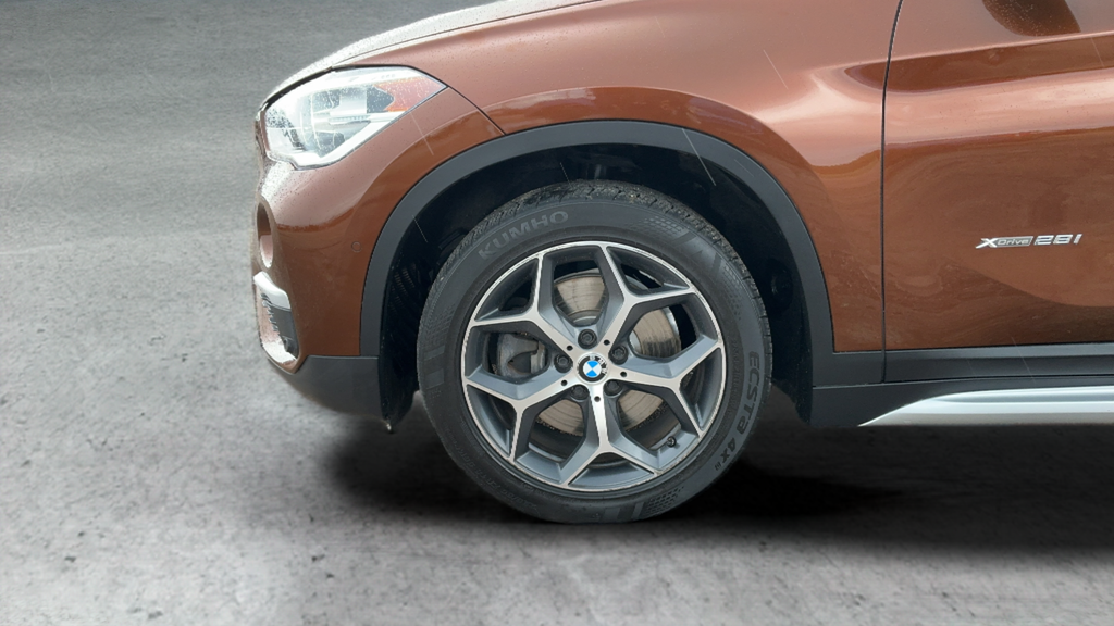 Used 2016 Brown BMW xDrive28i image 25