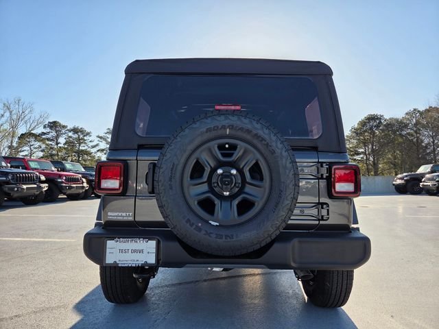 New 2026 Granite Crystal Metallic Clearcoat Jeep Sport image 7