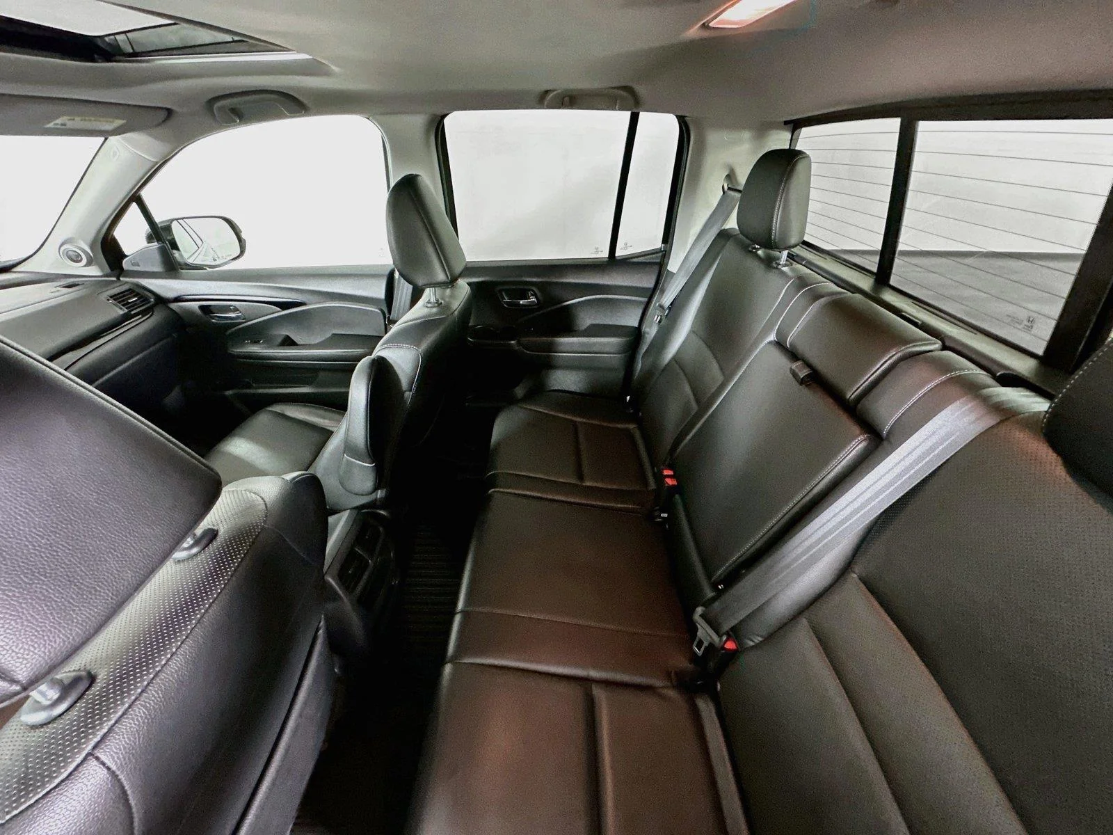 Used 2019 Crystal Black Pearl Honda RTL-E image 11